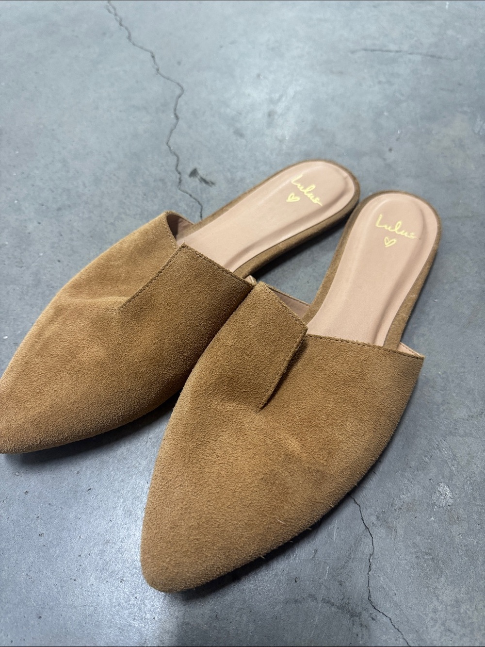 Lulu’s Suede Tan Slides, 10 - Picture 4 of 4